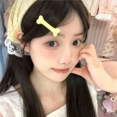 秀色依旧照清眸